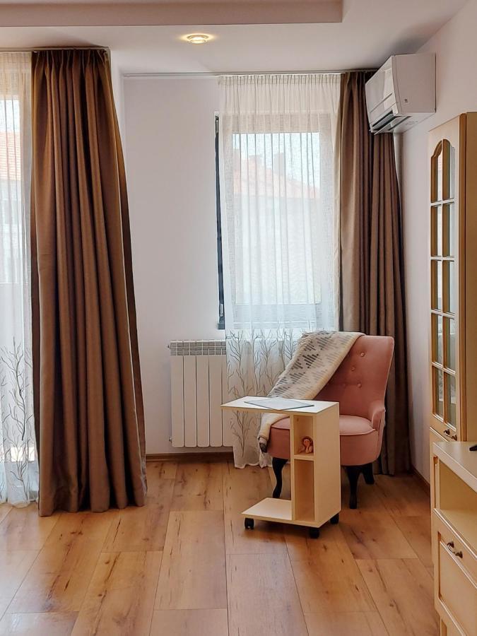 Vazov Apartment Kazanlŭk Exteriör bild